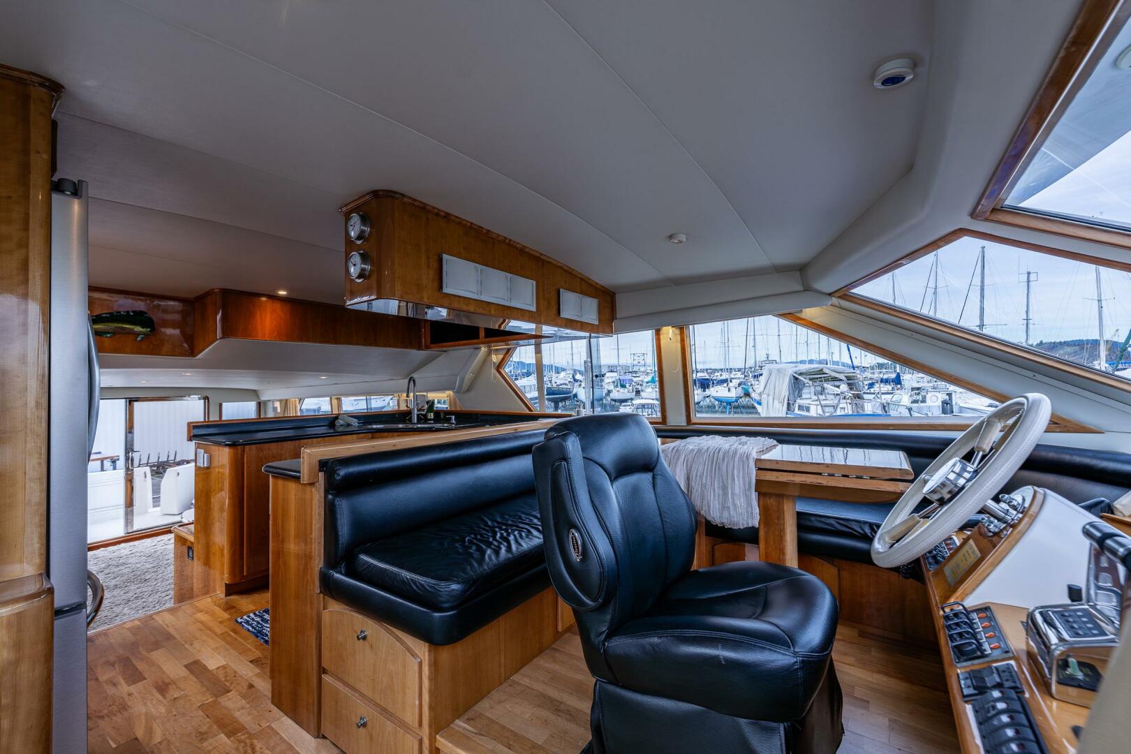 2001 Navigator 61 Pilothouse - Image 20