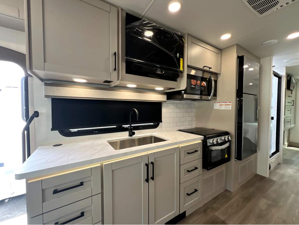 2027 JAYCO GREYHAWK 29MV - Image 10