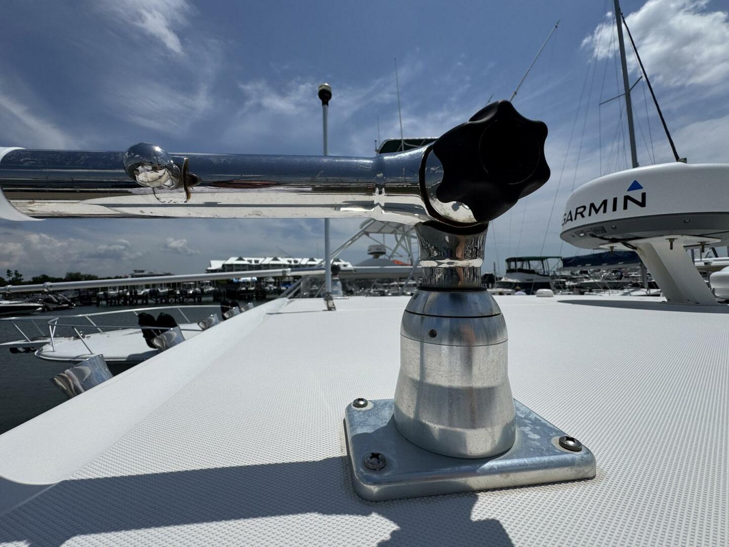 2011 Boston Whaler 305 Conquest - Image 10
