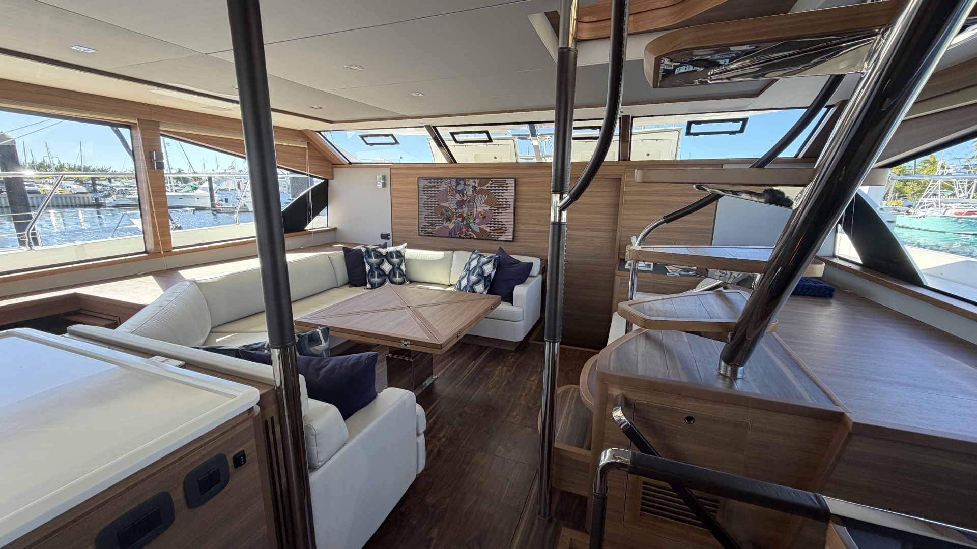2025 Aquila 54 ENCLOSED BRIDGE - Image 59