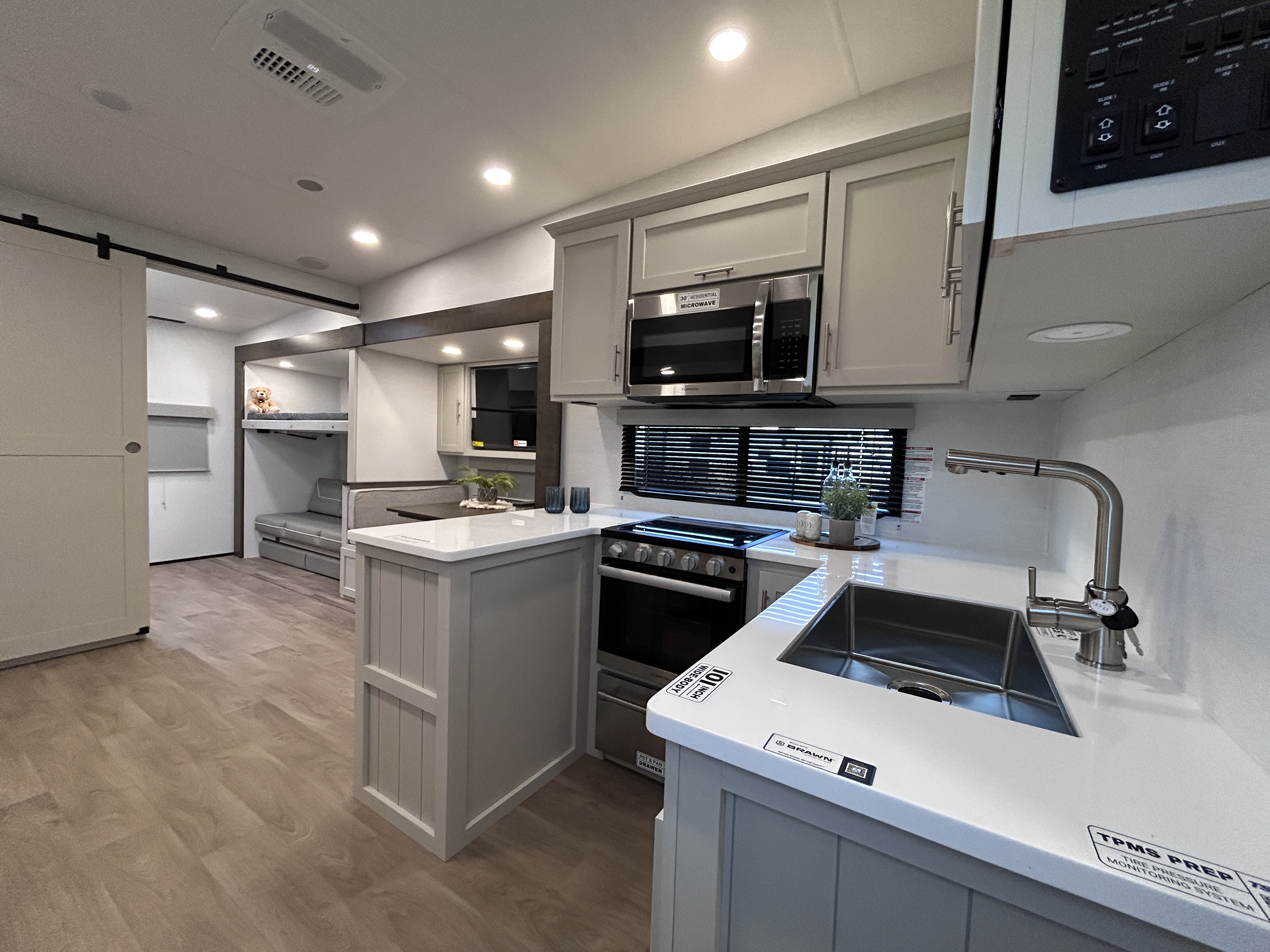 2027 Alliance AVENUE ALL ACCESS 30BH - Image 27