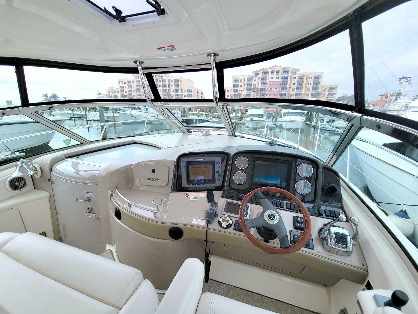 2009 Sea Ray 44 Sundancer - Image 28