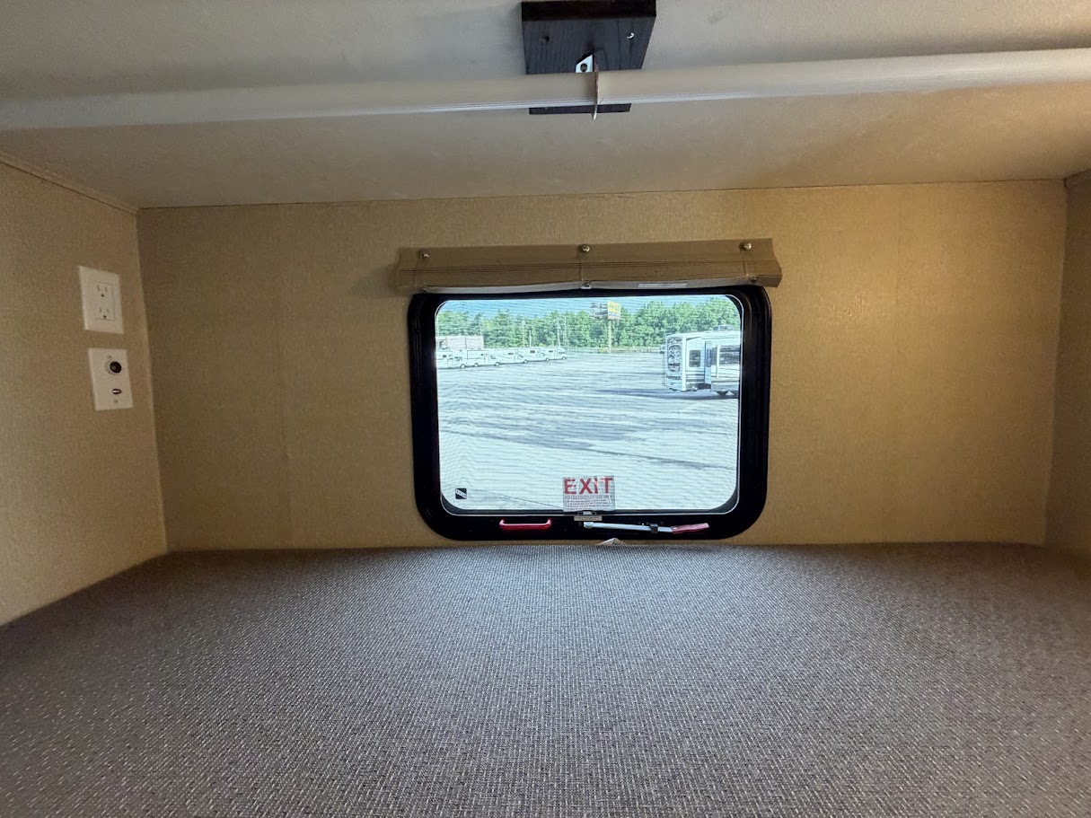 2019 COACHMEN PURSUIT 31BH - Image 31