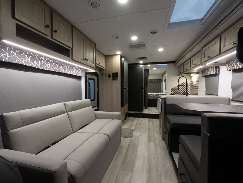 2025 Forest River Sunseeker 3050S - Image 10