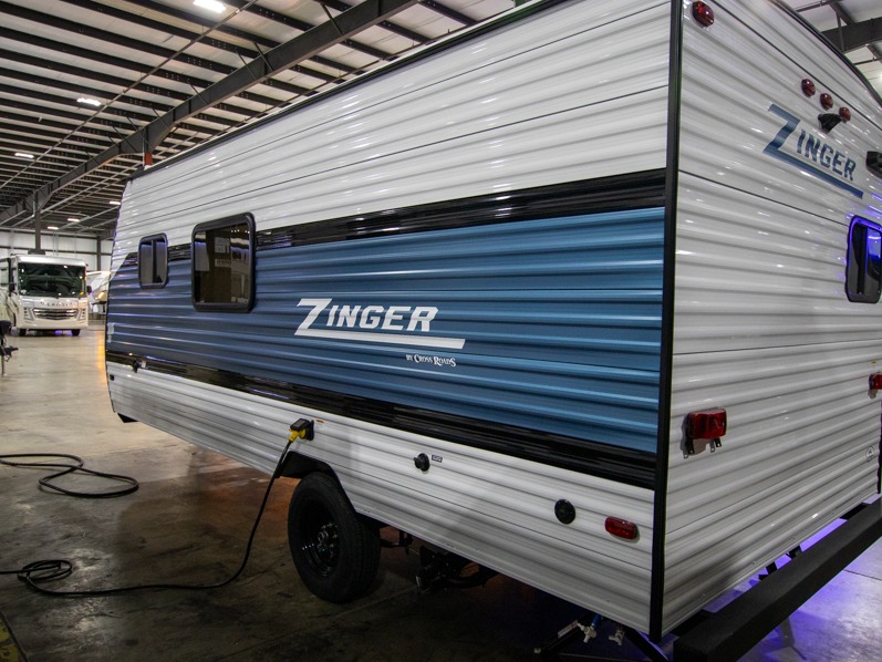 2025 CrossRoads Zinger Lite 18RK - Image 3