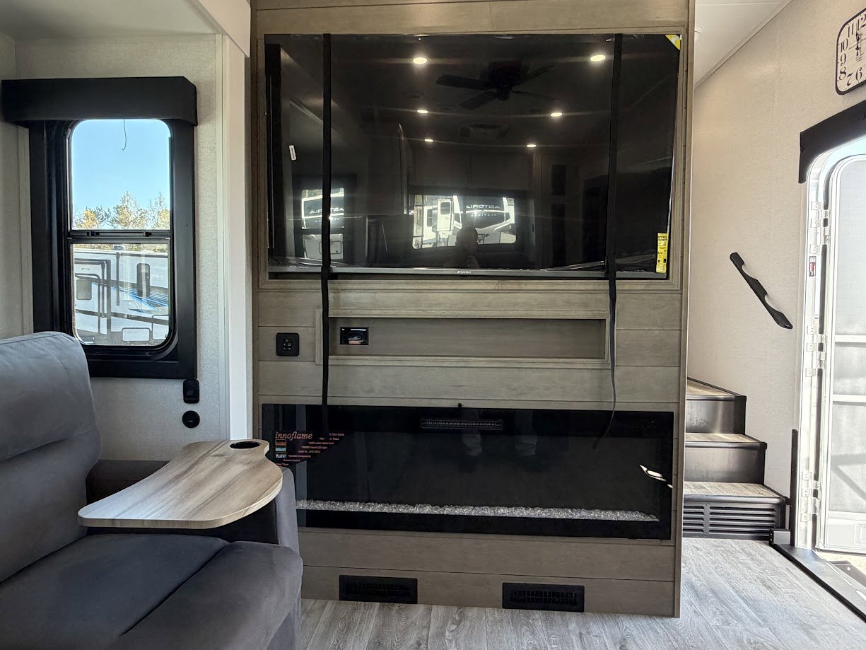 2026 JAYCO EAGLE 365UKTS - Image 15