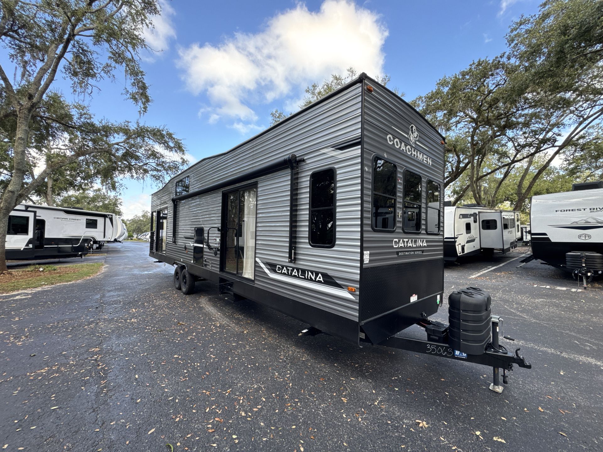 2025 Coachmen Catalina Destination