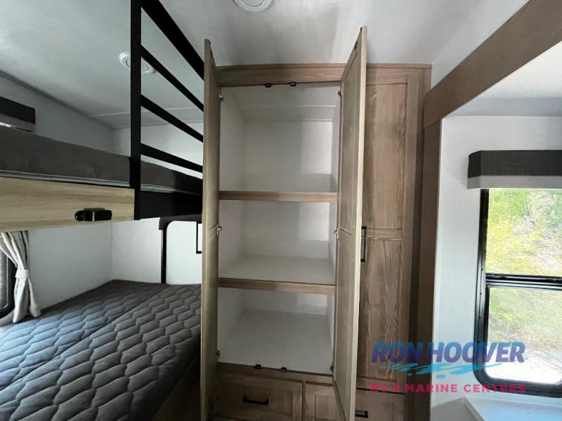 2026 FOREST RIVER 405SBH - Image 22