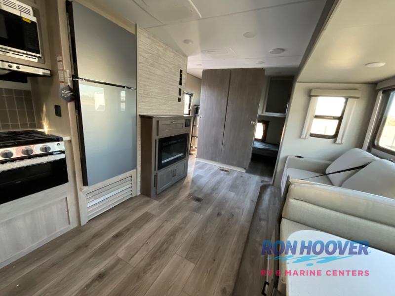 2026 COACHMEN 333DORM - Image 8