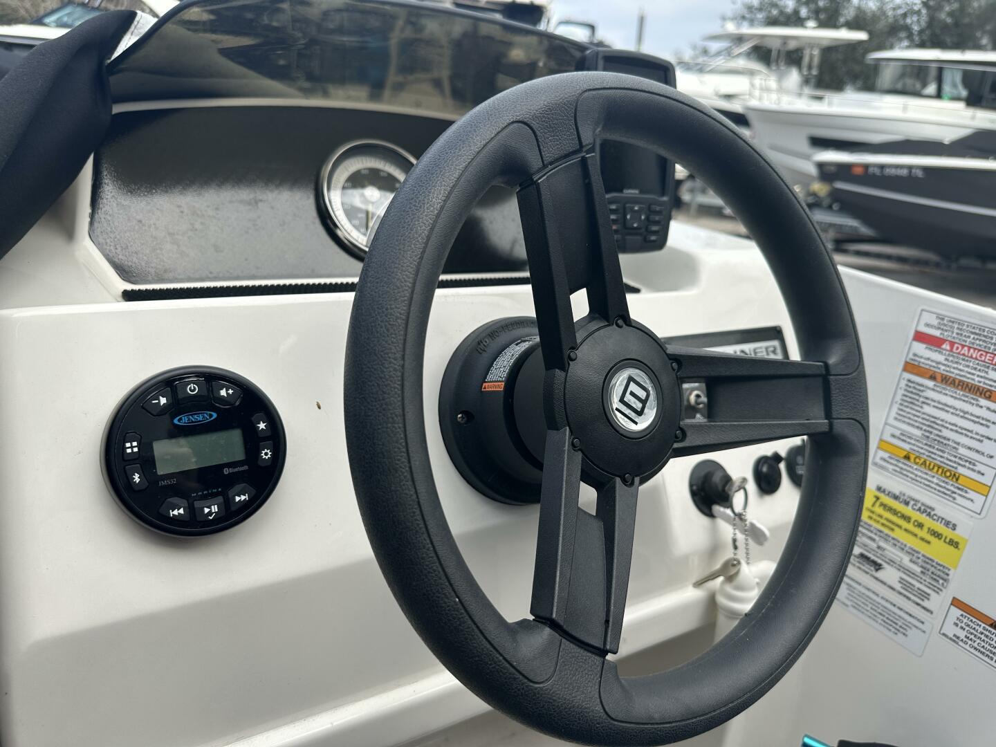2023 Bayliner M Series M17 - Image 10