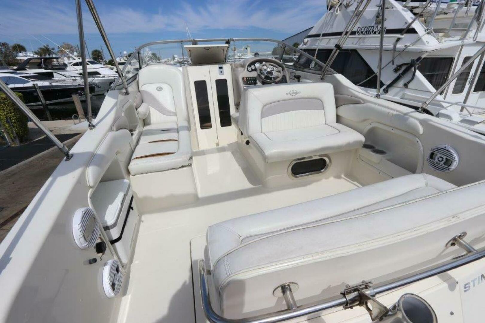 2006 Stingray 240 CS Base - Image 7