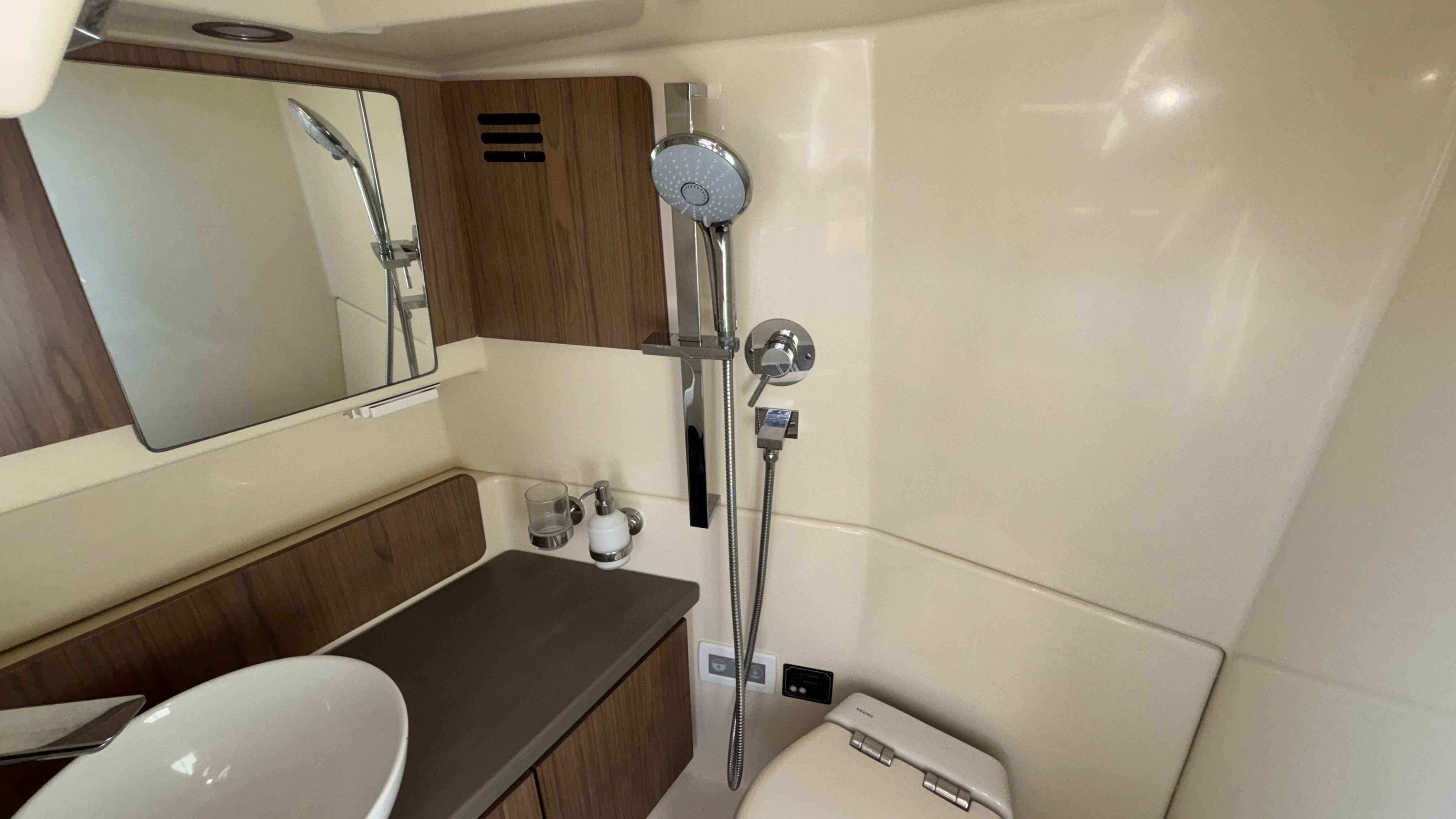 2021 Chris Craft 35 Calypso - Image 51