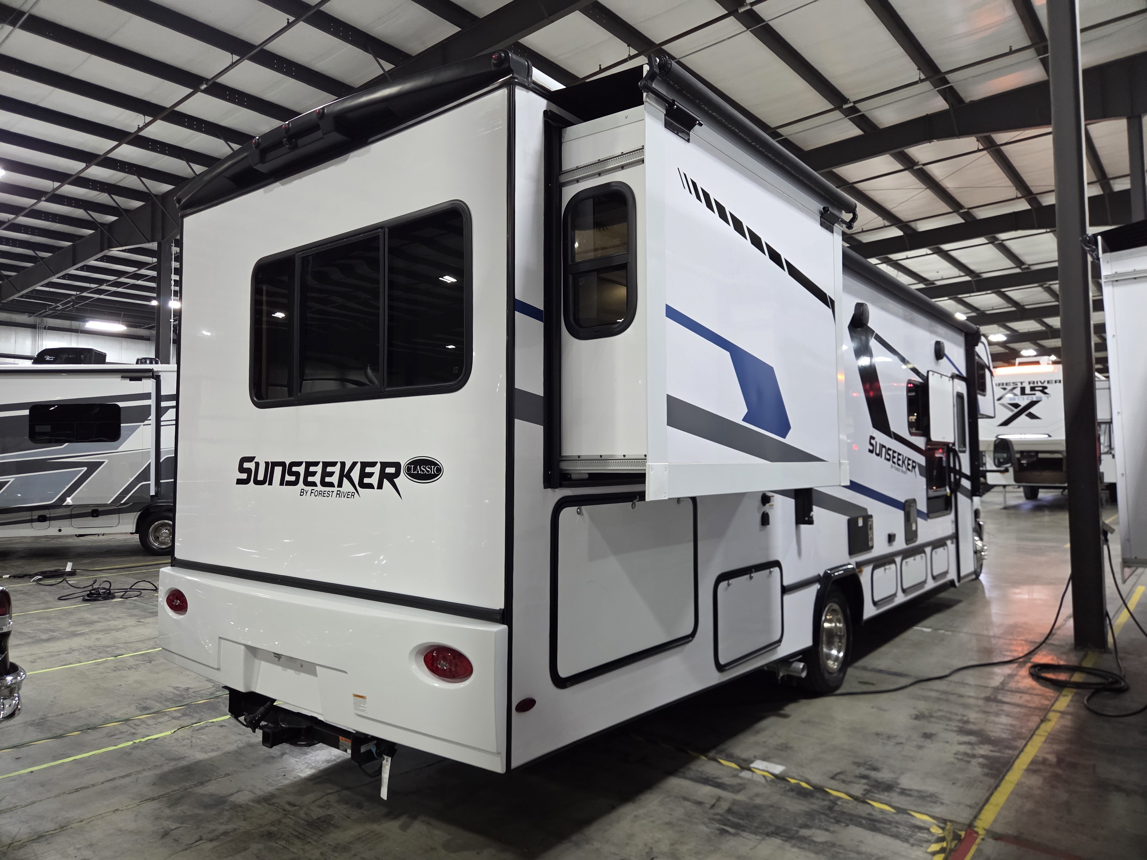2024 Forest River Sunseeker 3010DS - Image 3
