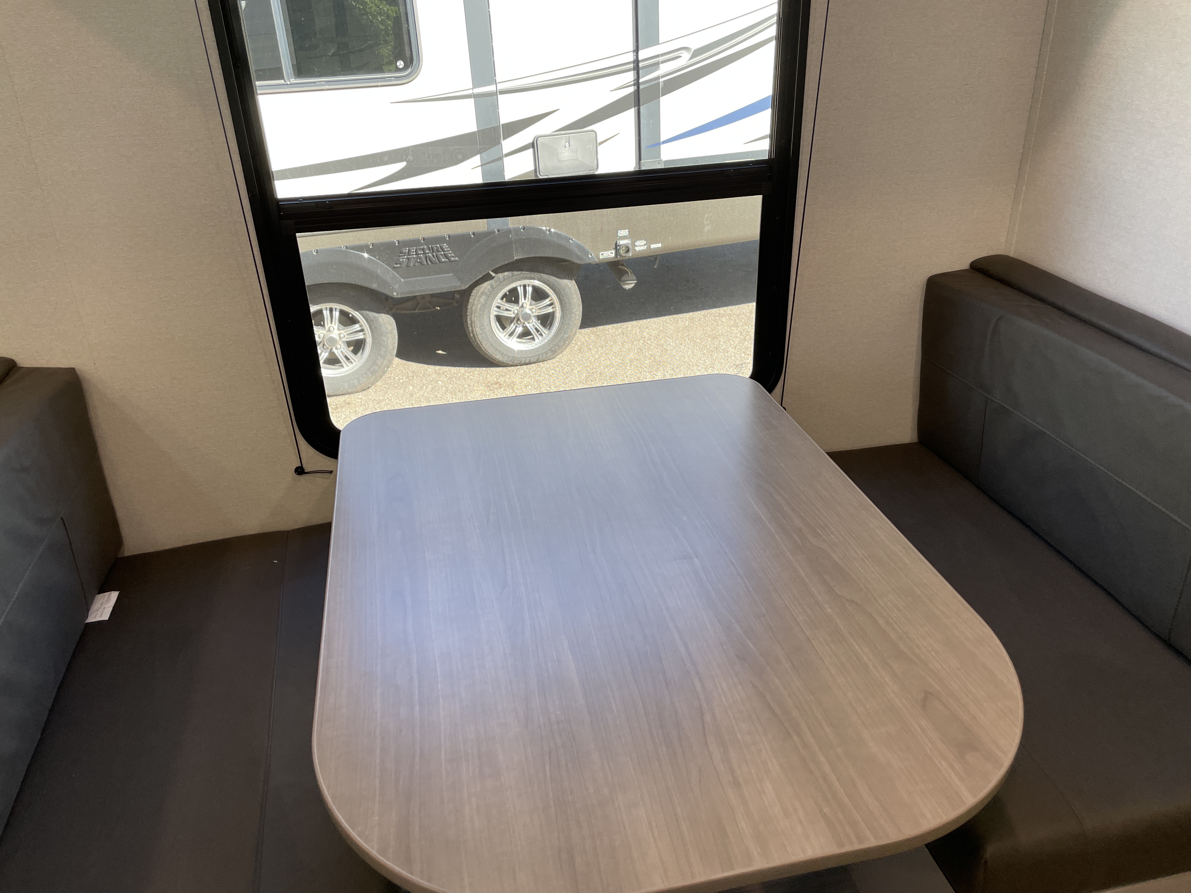 2027 Jayco Jay Flight 260BH - Image 10