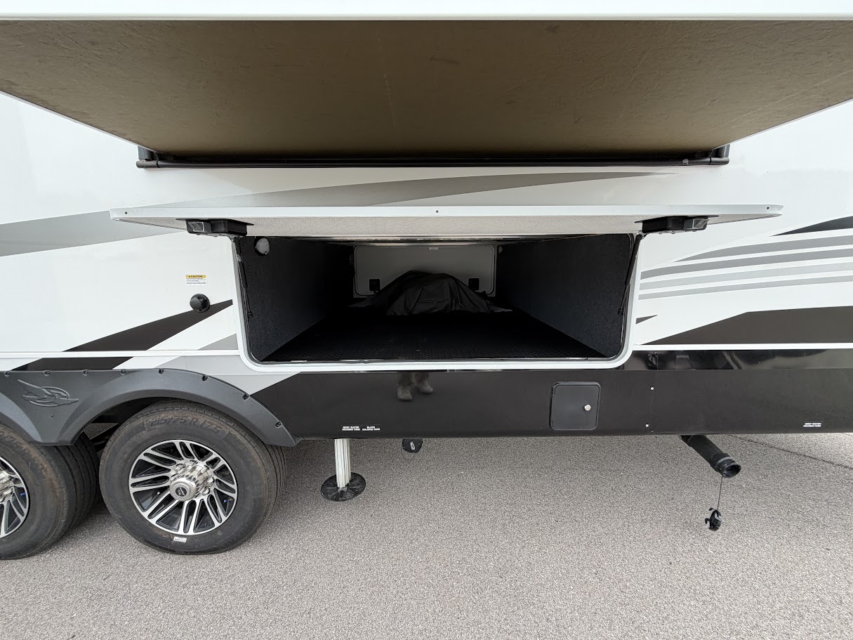 2025 JAYCO NORTH POINT 382FLRB - Image 4