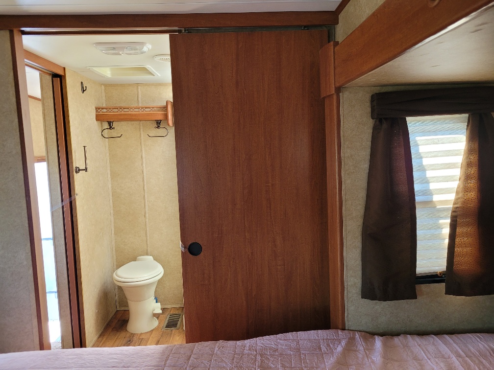 2011 Heartland Big Country BC 3250TS - Image 18