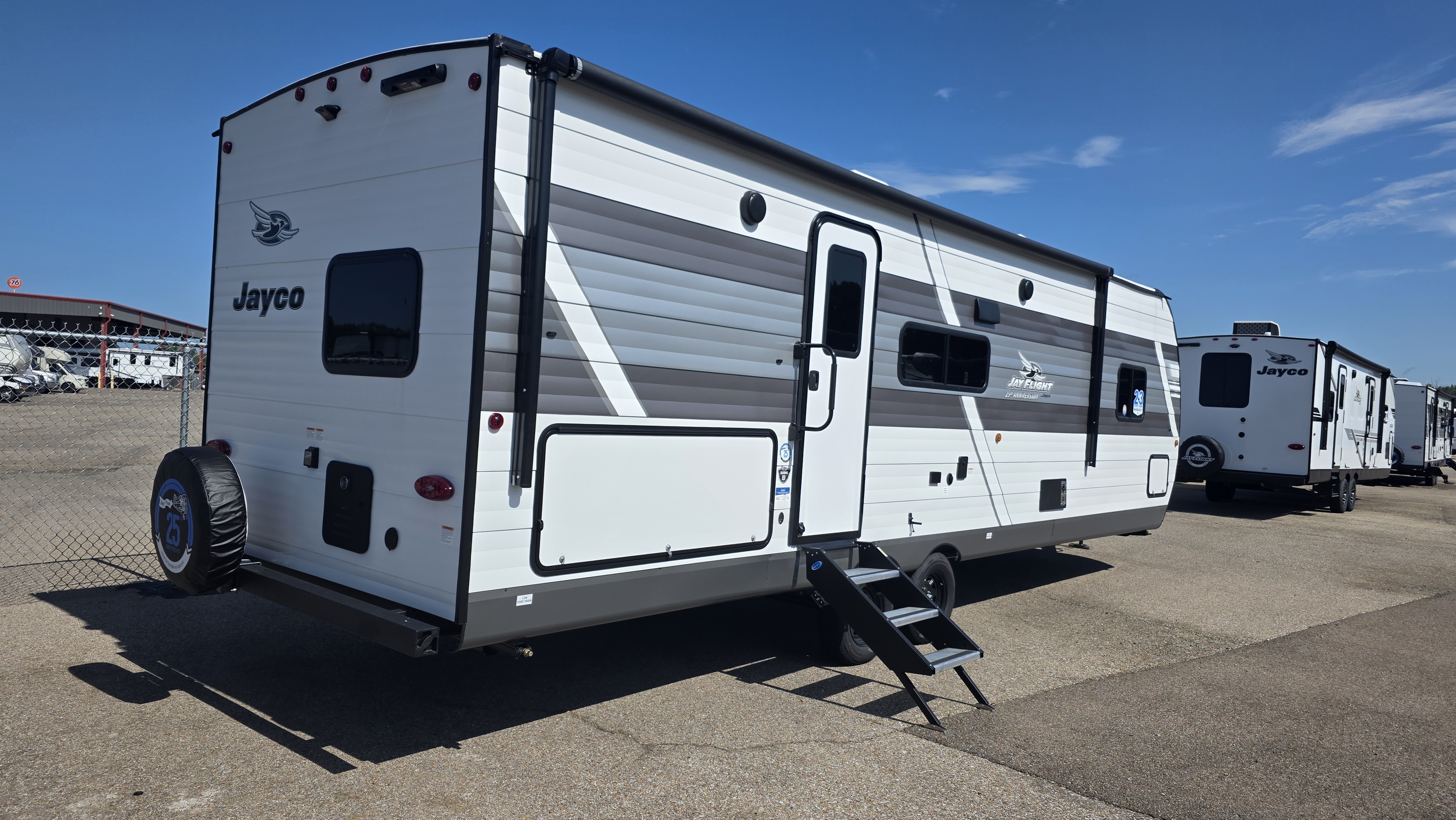 2027 JAYCO JAY FLIGHT 263BHS - Image 4