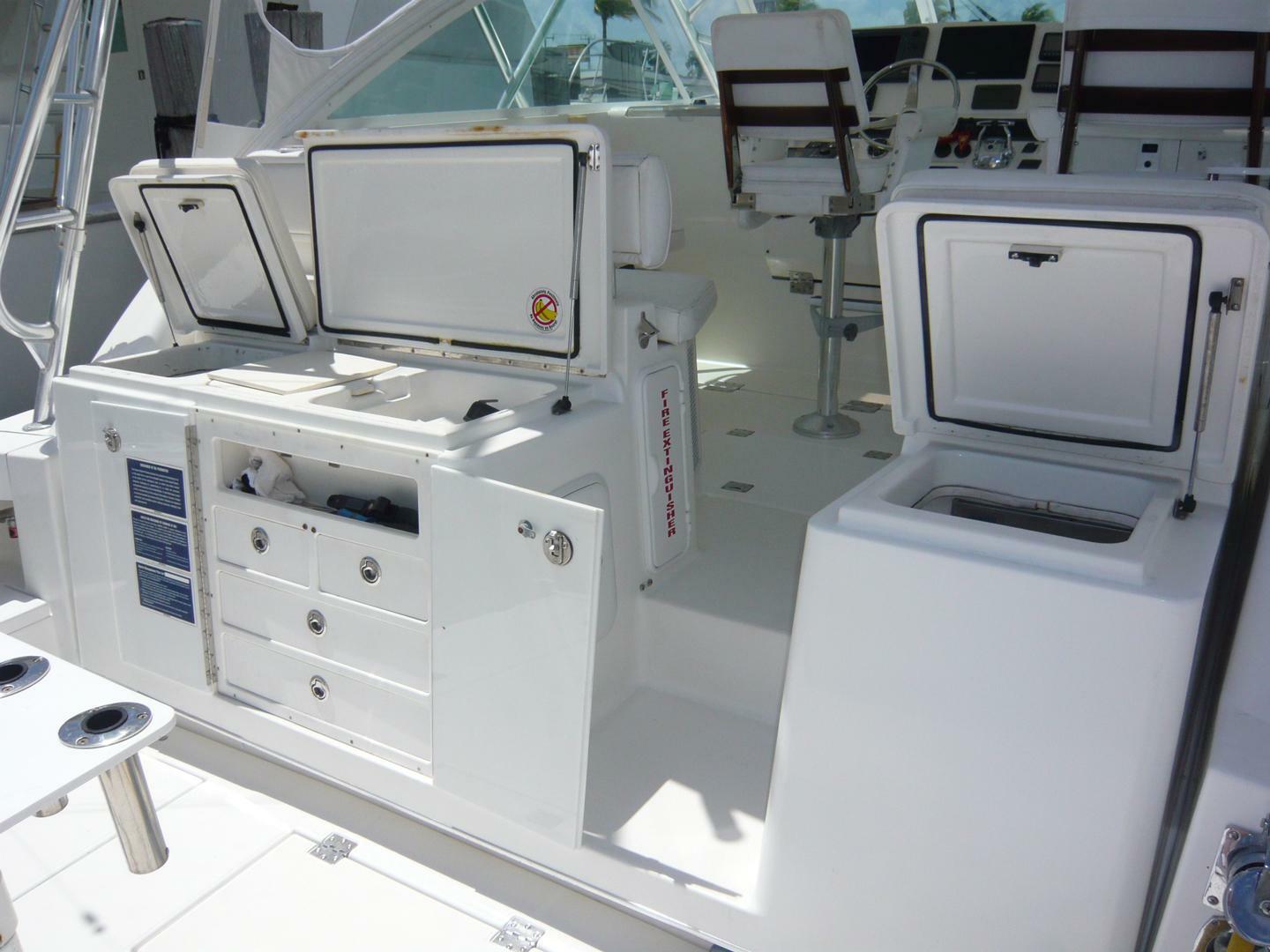 2004 Rampage 38 Express - Image 16