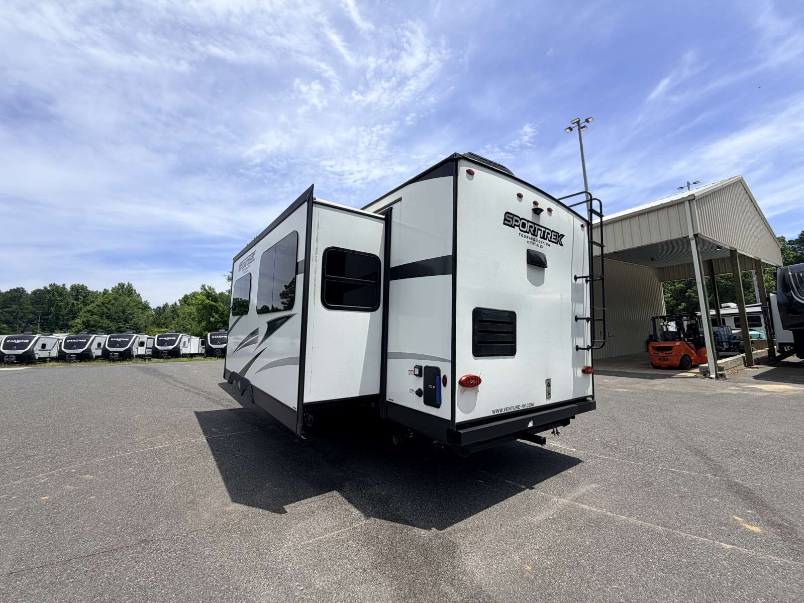 2023 Venture RV SportTrek Touring Edition - Image 8