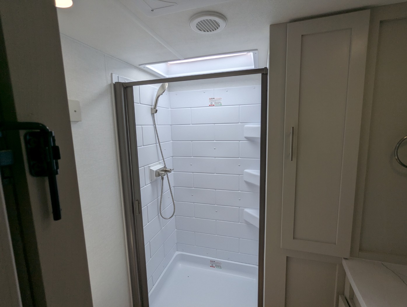 2027 Alliance RV Avenue 29BH - Image 27