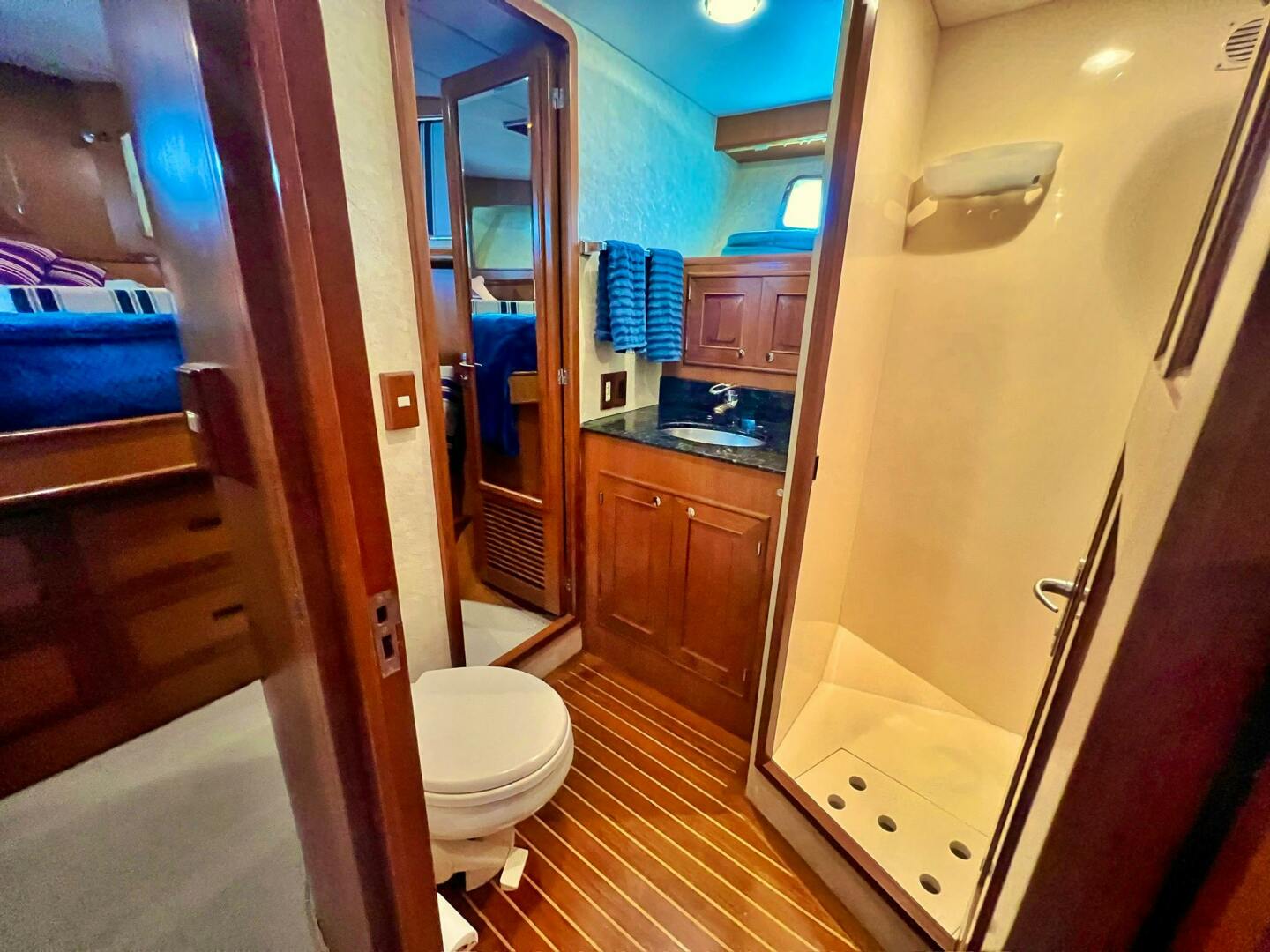 2000 Grand Alaskan 60 Pilothouse - Image 10