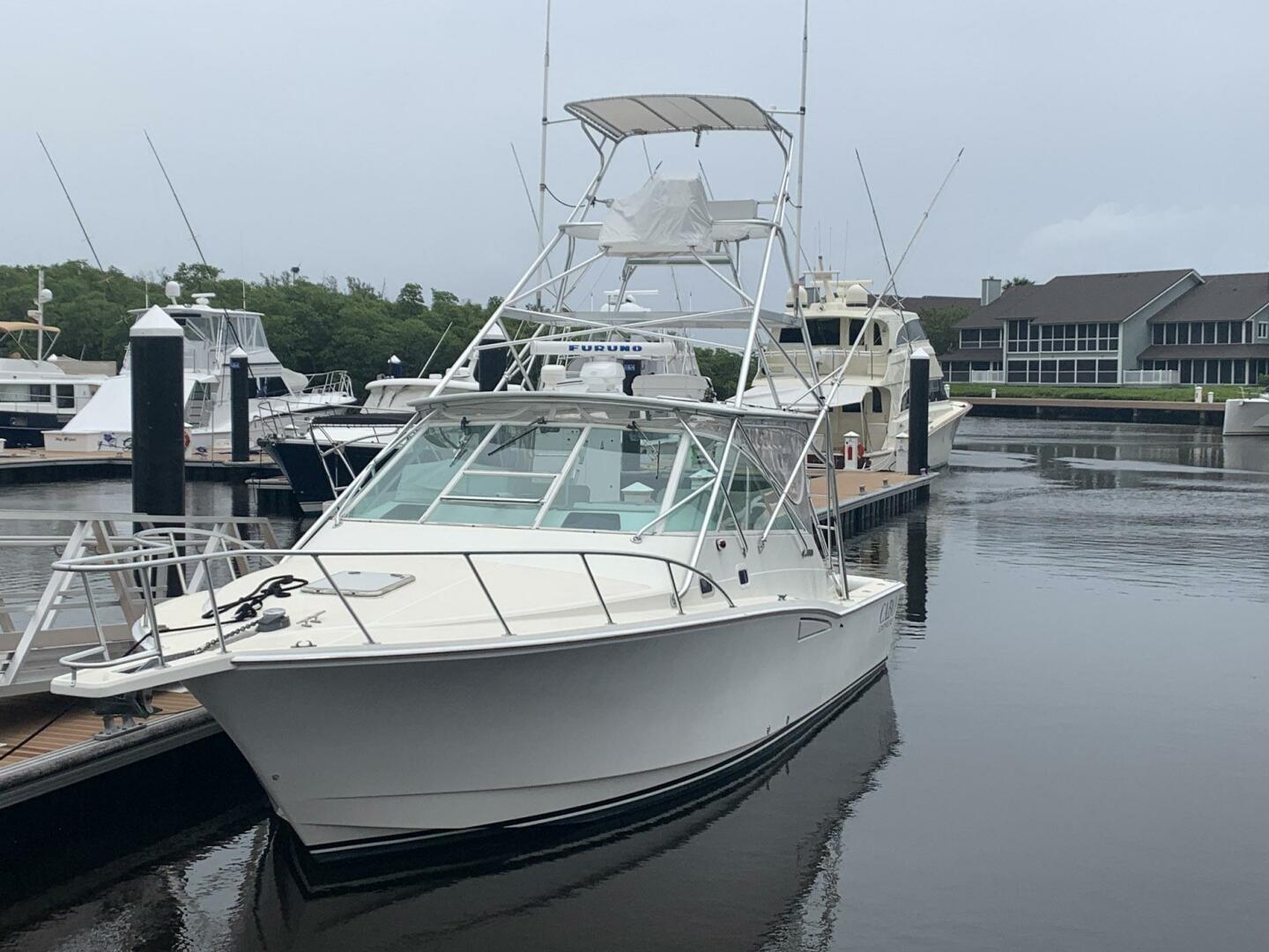 2002 Cabo 35 Express - Image 4