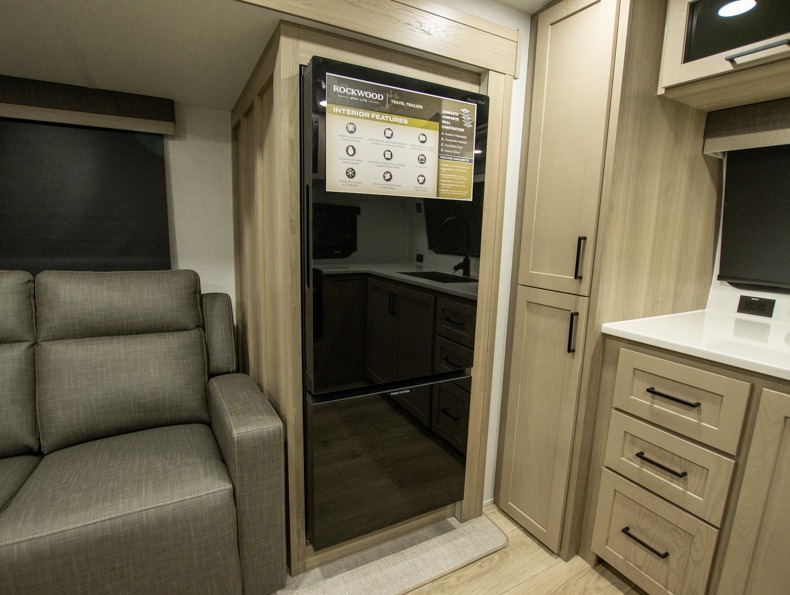 2026 Forest River Rockwood Mini Lite 2523MBR - Image 11