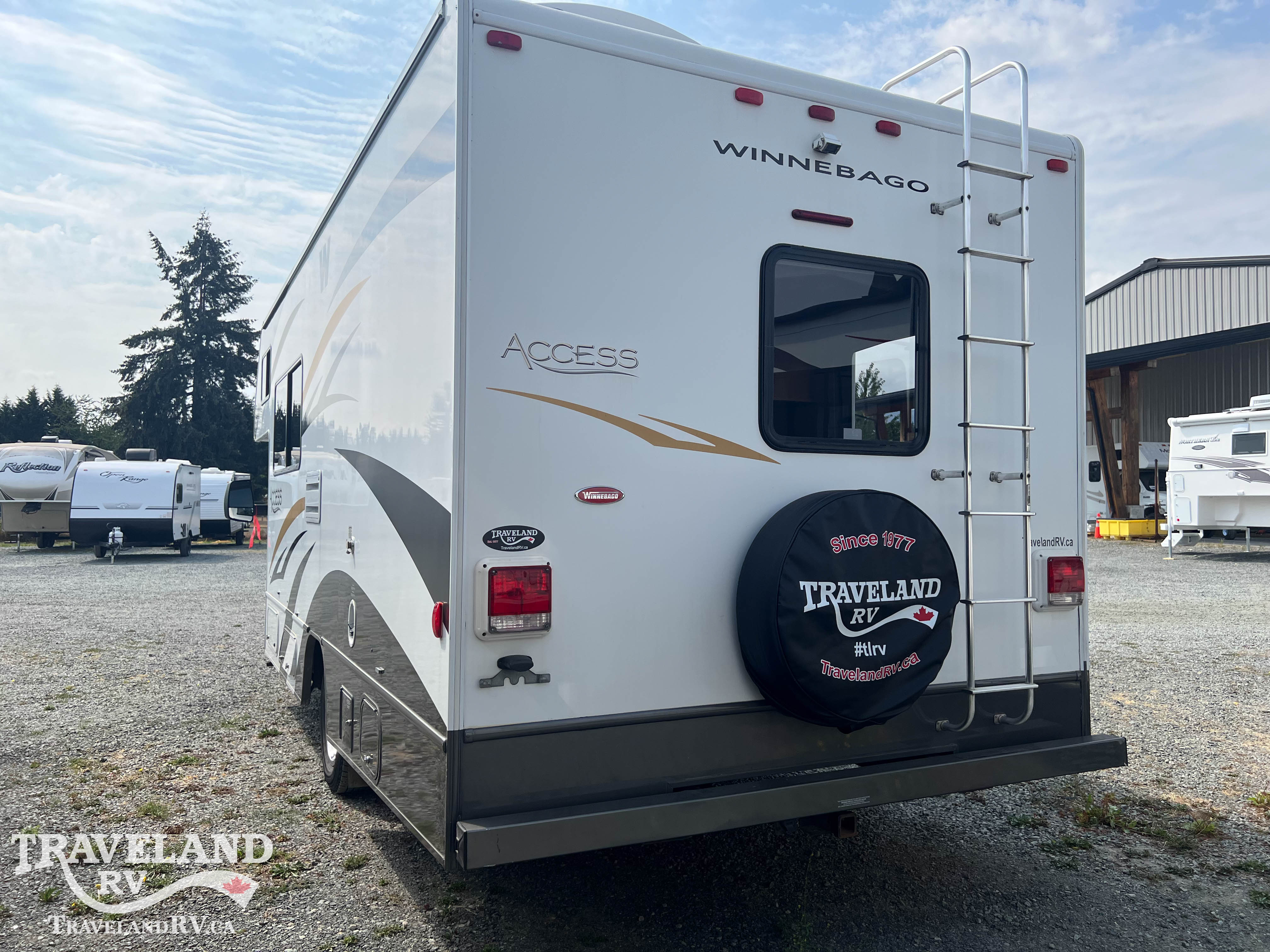 2010 Winnebago Access 24V - Image 7