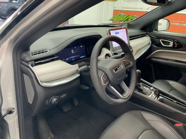 2025 Jeep Compass Limited 4x4 - Image 15