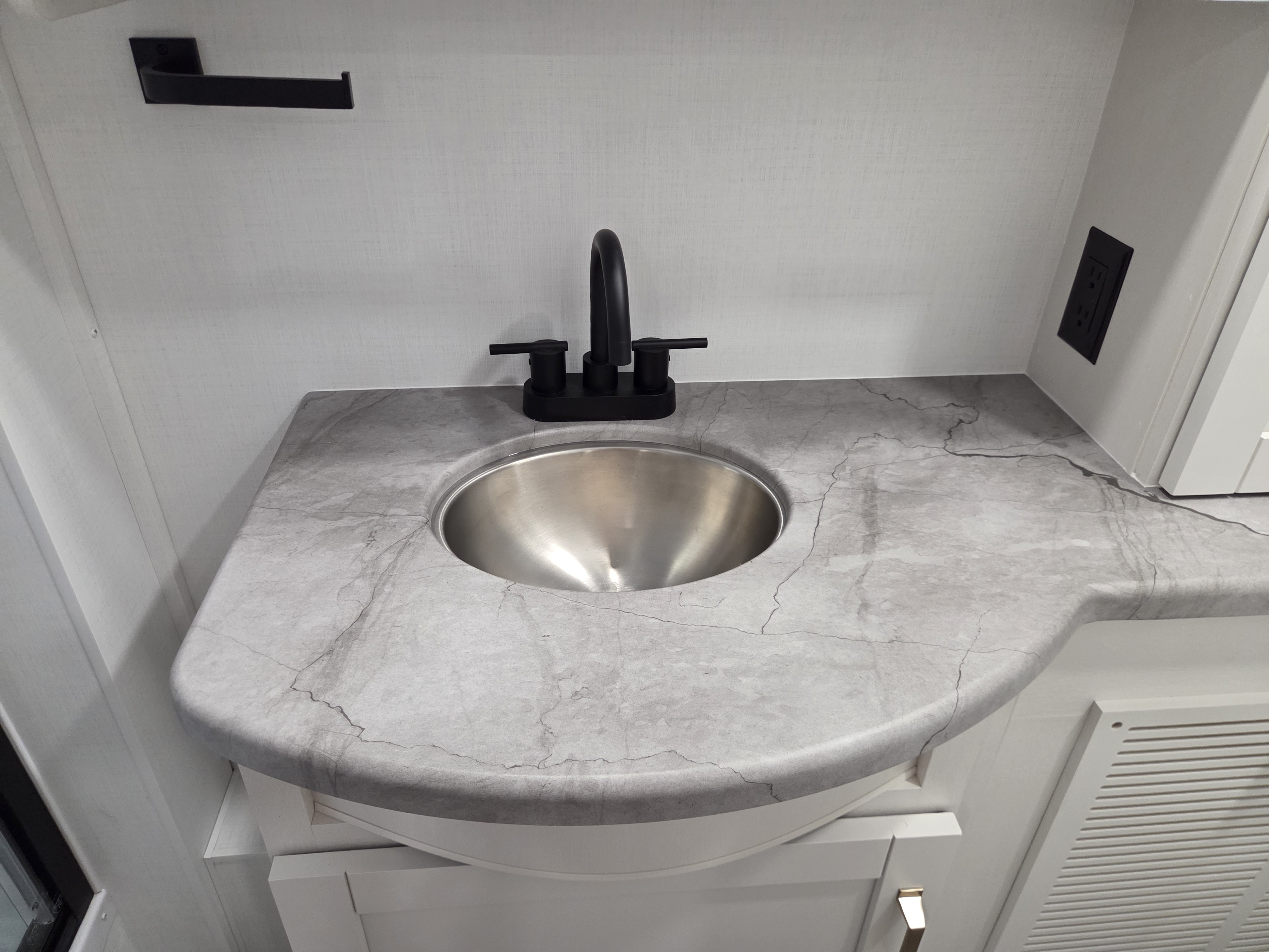 2027 Jayco Precept 36C - Image 20