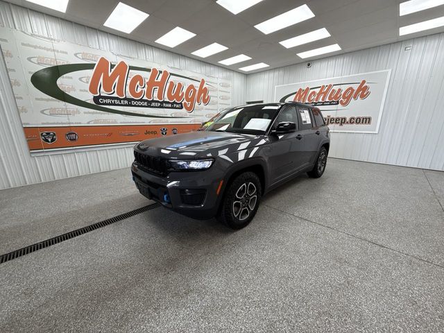 2024 Jeep Grand-Cherokee-L Laredo Altitude 4x4 - Image 1