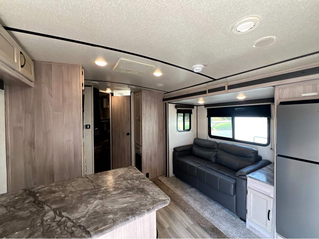 2021 COACHMEN SPIRIT 2659 - Image 6