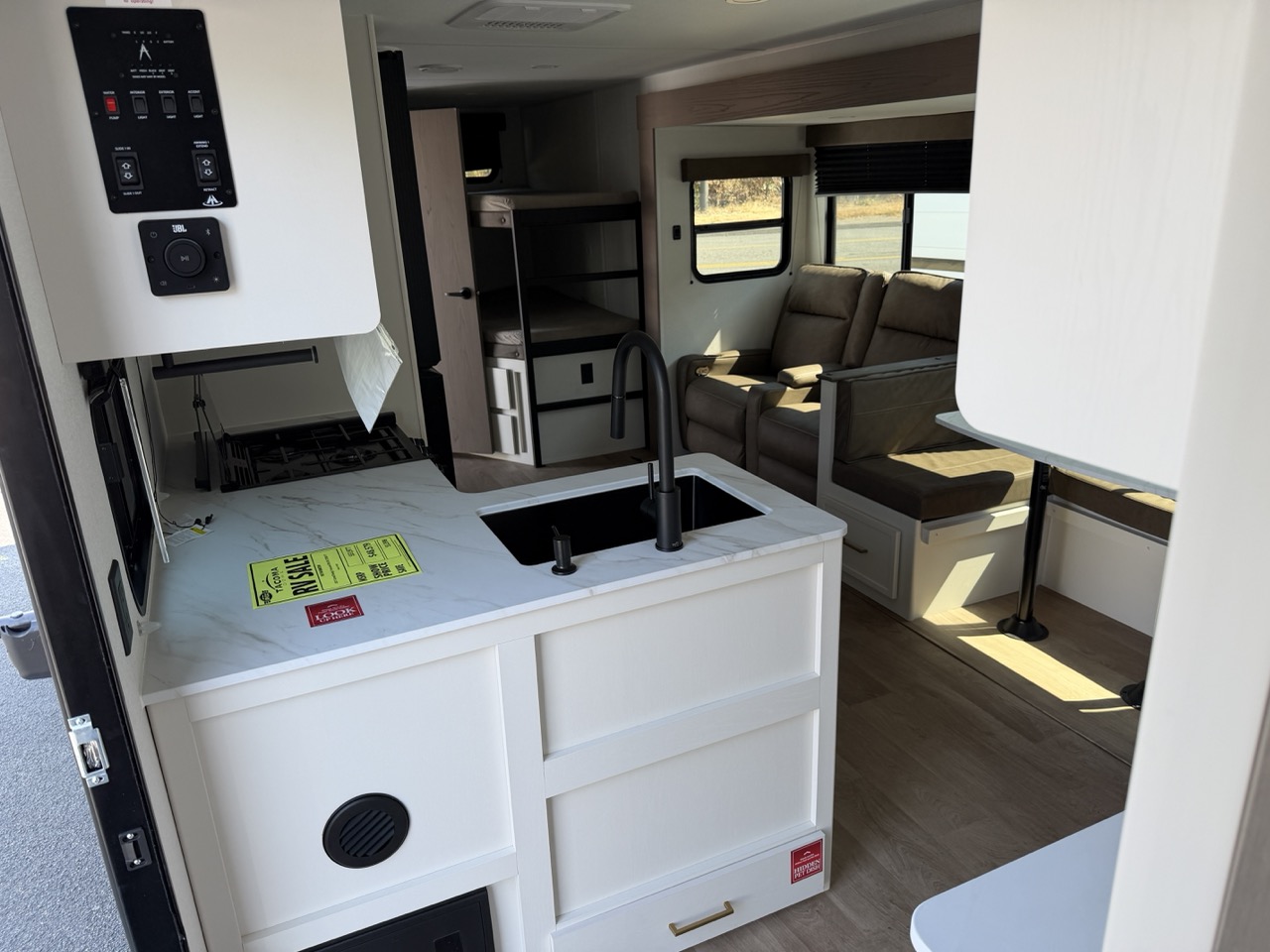 2027 Grand Design Transcend XPLOR 27DBX - Image 22