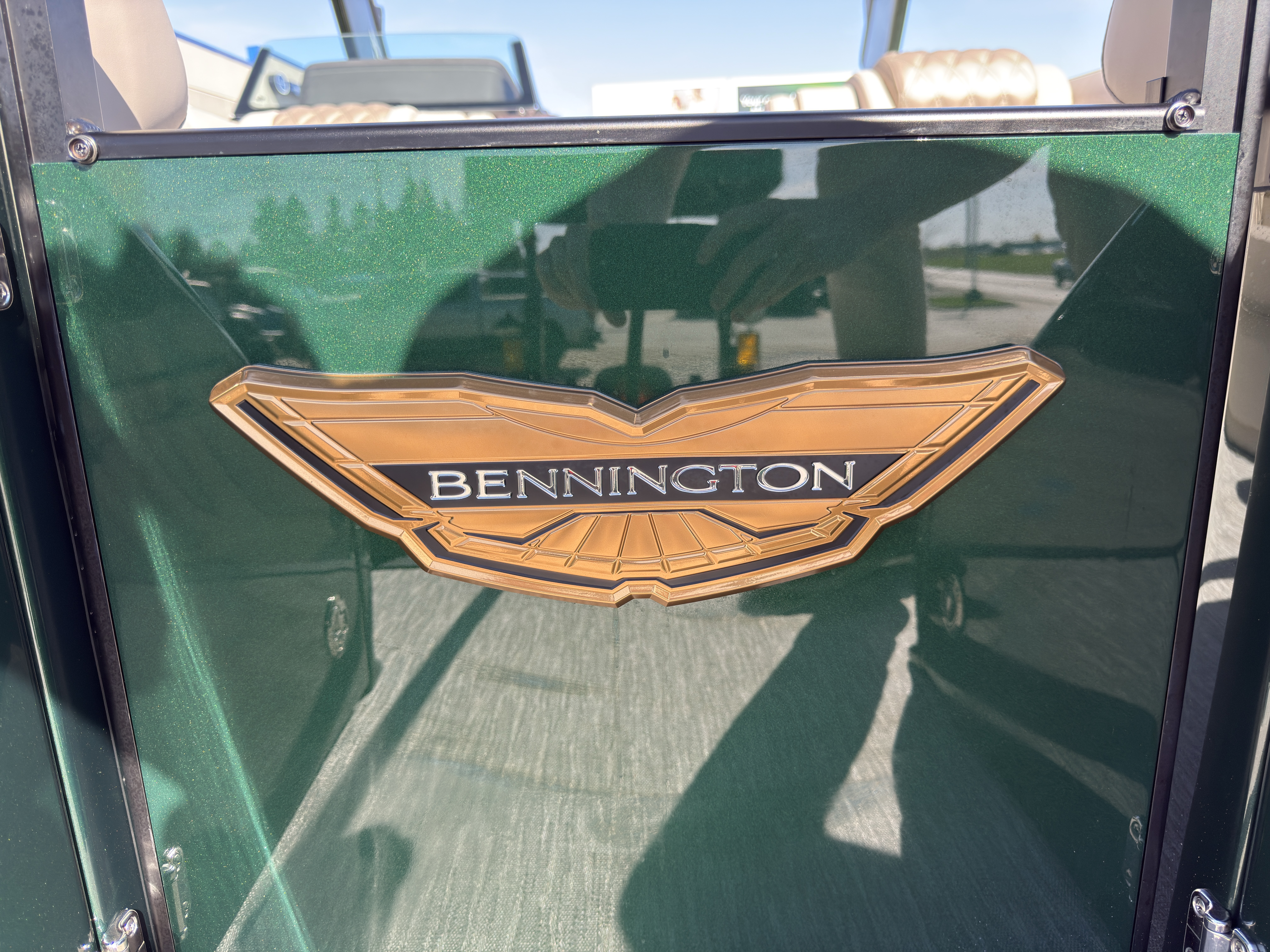 2026 Bennington 25QXSBA 425HP V10 Tritoon Pontoon - Image 87