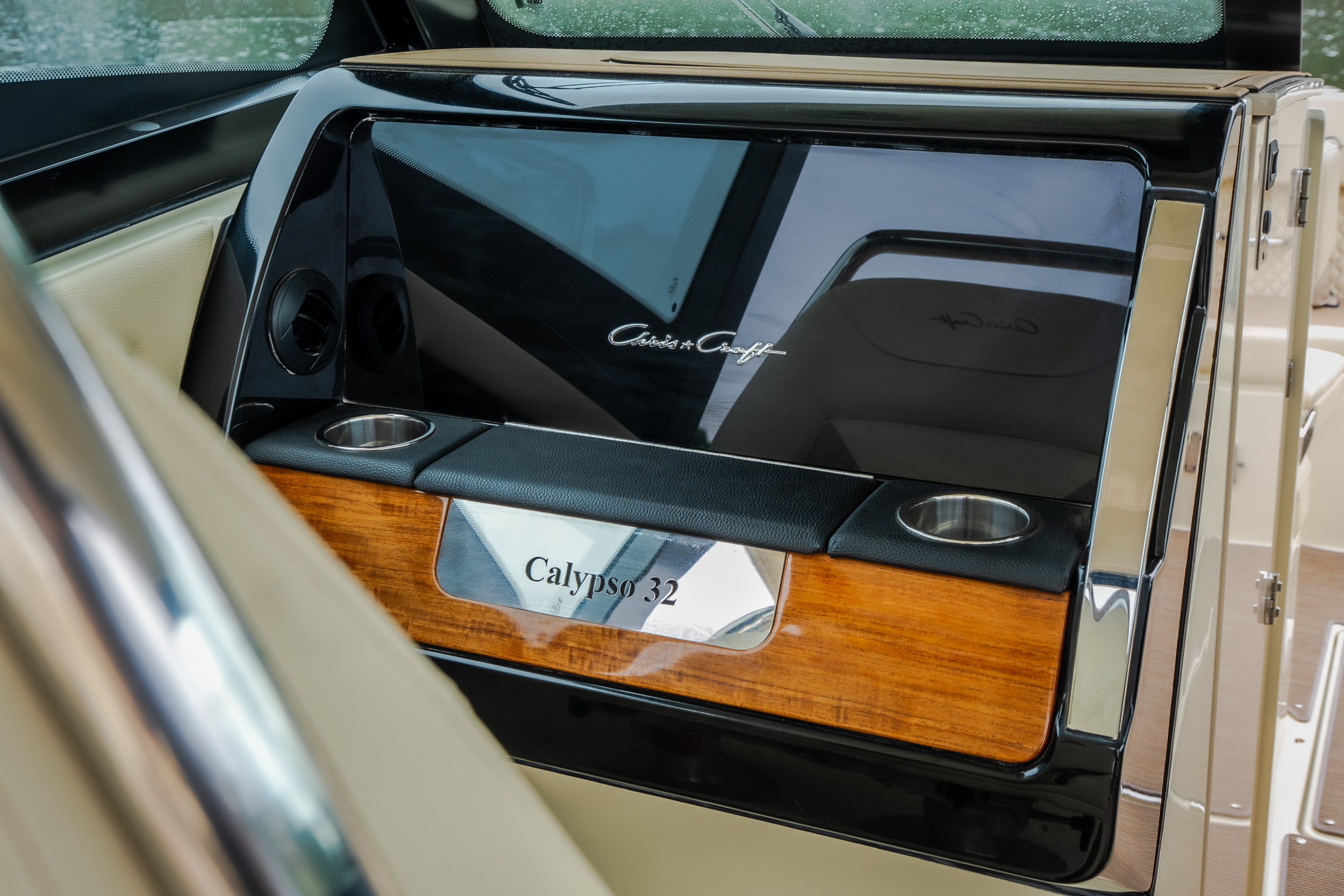 2024 Chris Craft Calypso 32 CT - Image 38