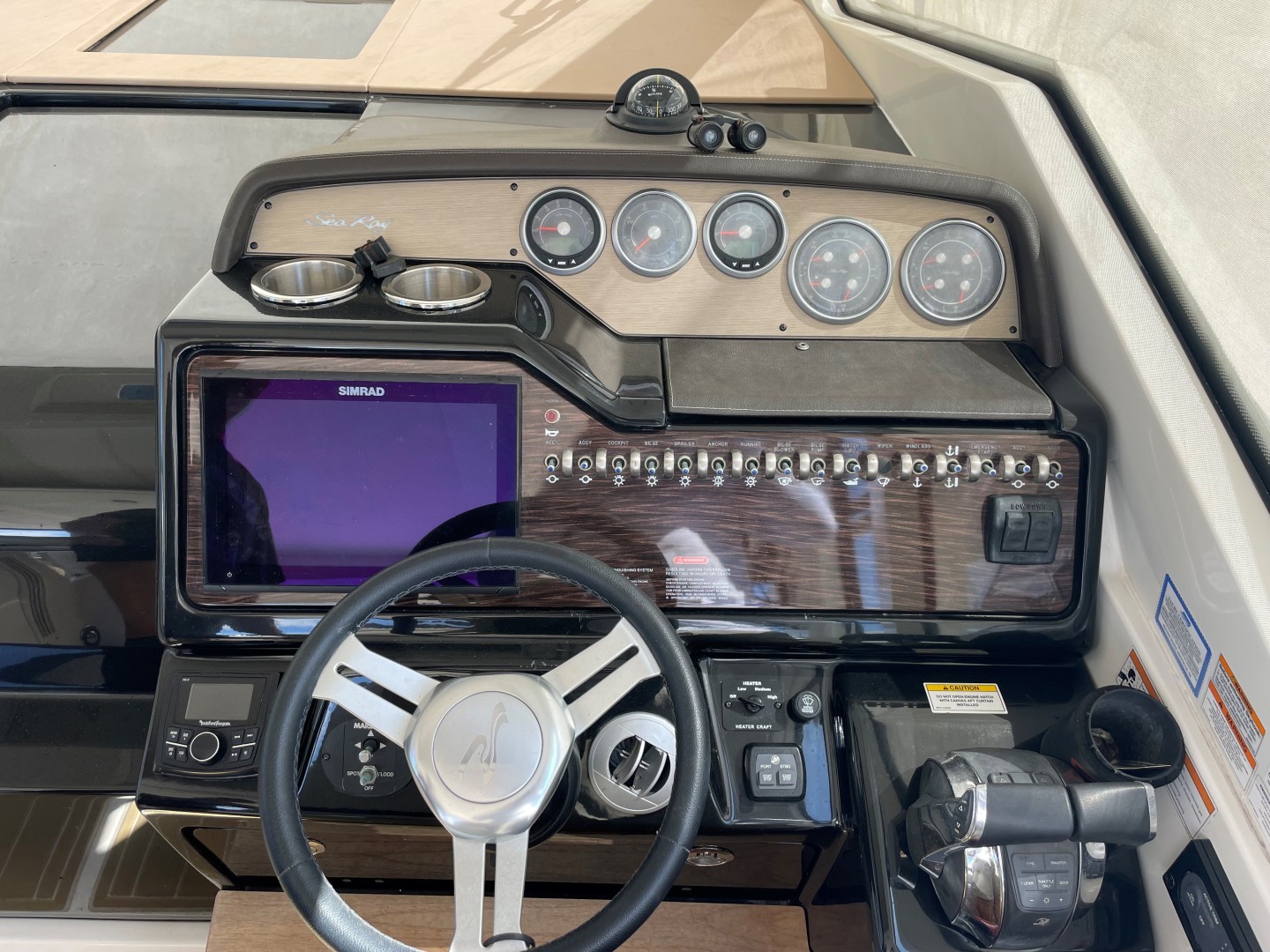 2018 Sea Ray Sundancer 350 - Image 3