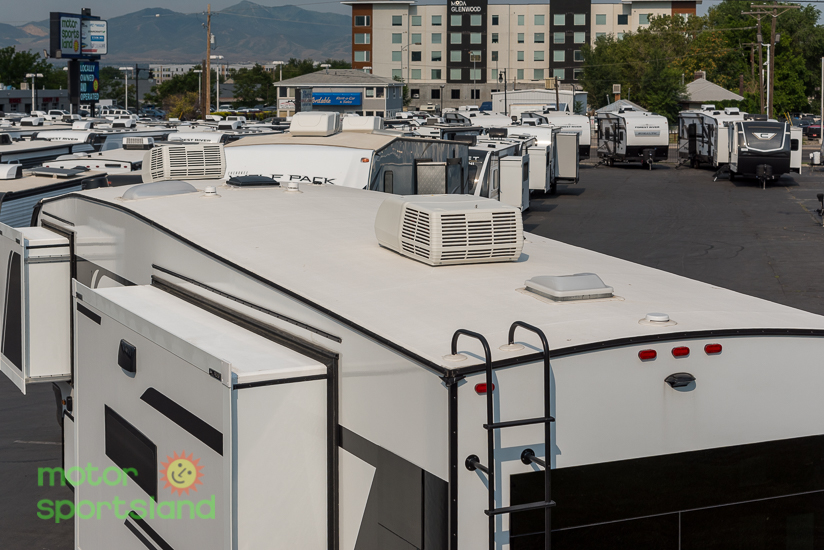 2026 KZ RV Durango Half-Ton D283RLT - Image 26