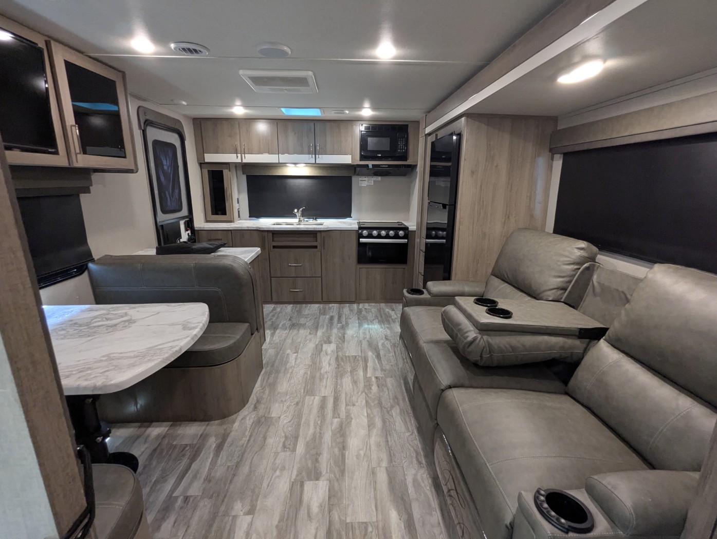 2023 Grand Design Imagine XLS 23LDE - Image 29