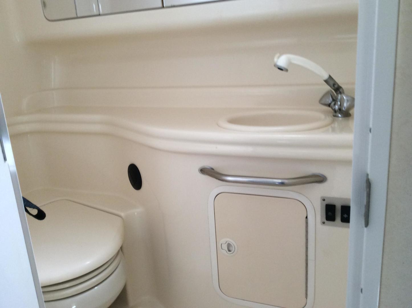 2003 Sea Ray 320 - Image 23
