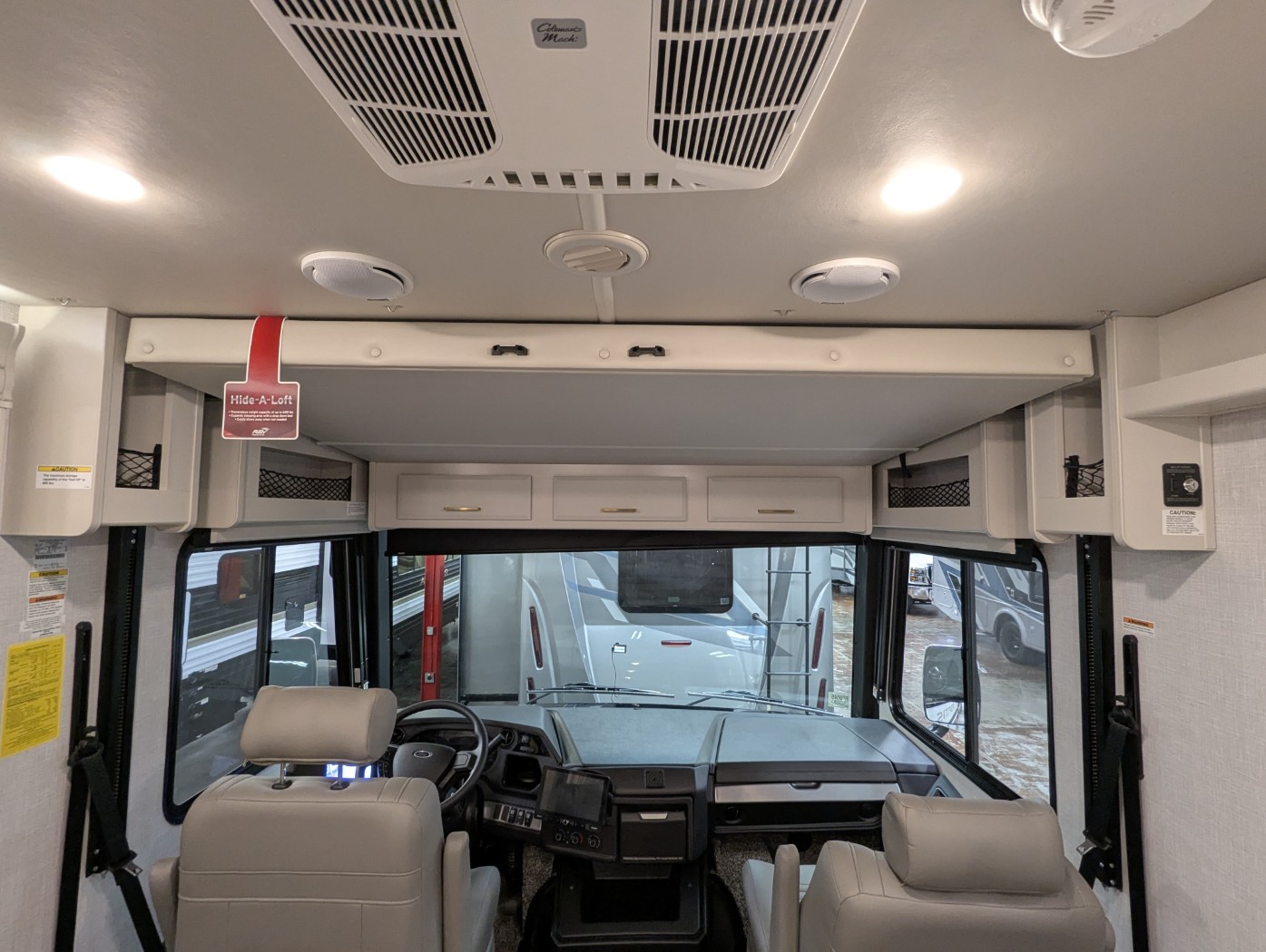 2026 Fleetwood Fortis 34MB - Image 8
