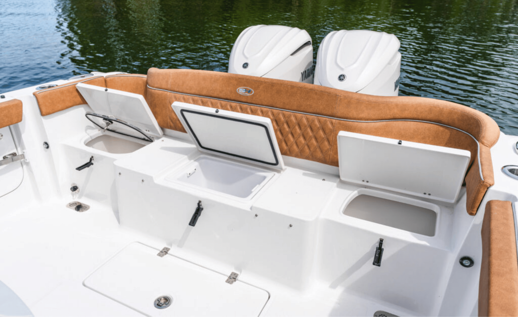 2027 SEA HUNT ULTRA 305SE - Image 17