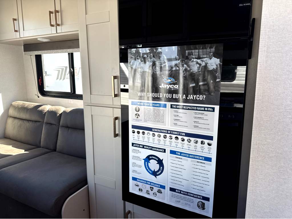 2027 Jayco Jay Flight SLX 210QB - Image 20