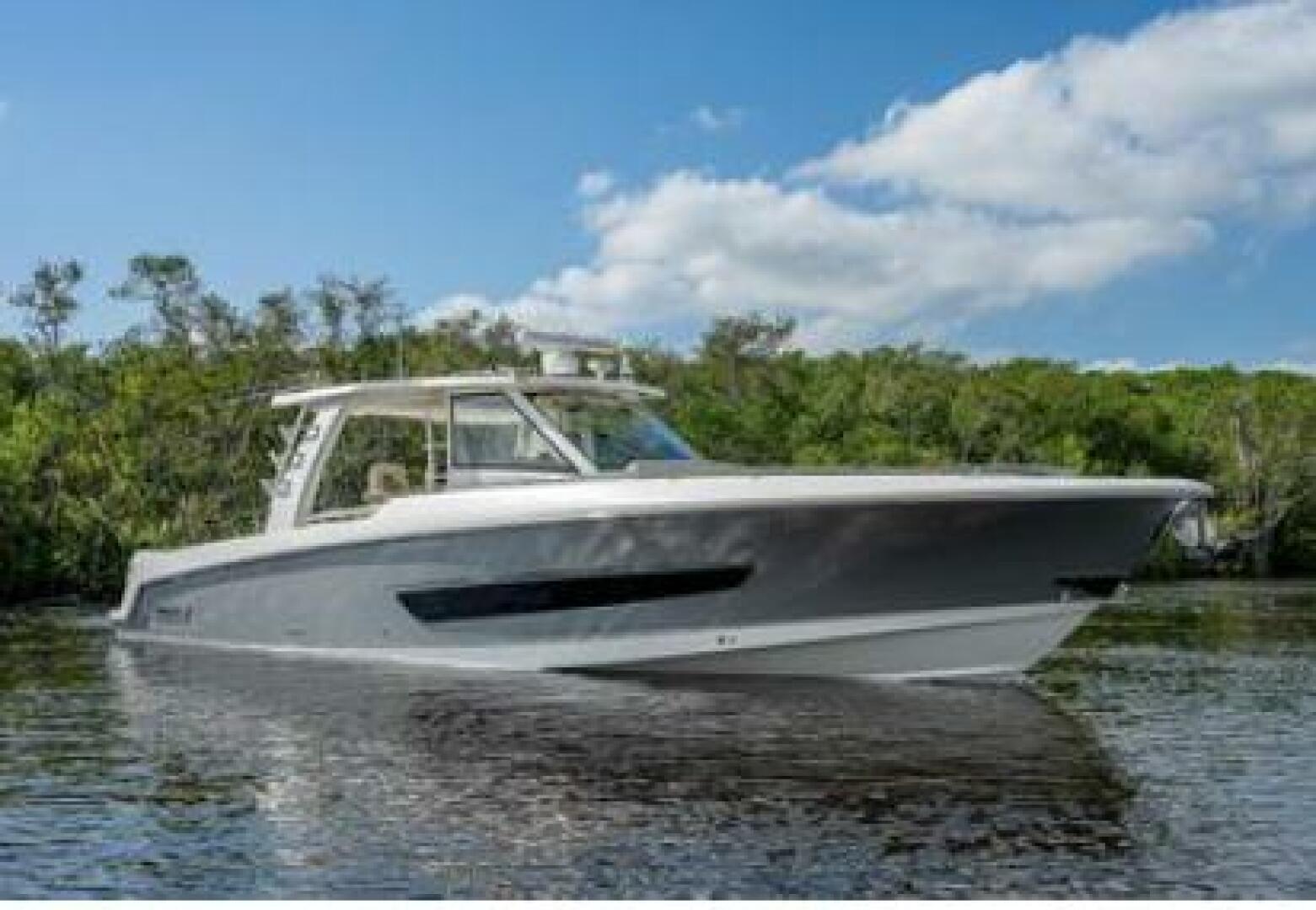 2020 Boston Whaler Outrage - Image 17