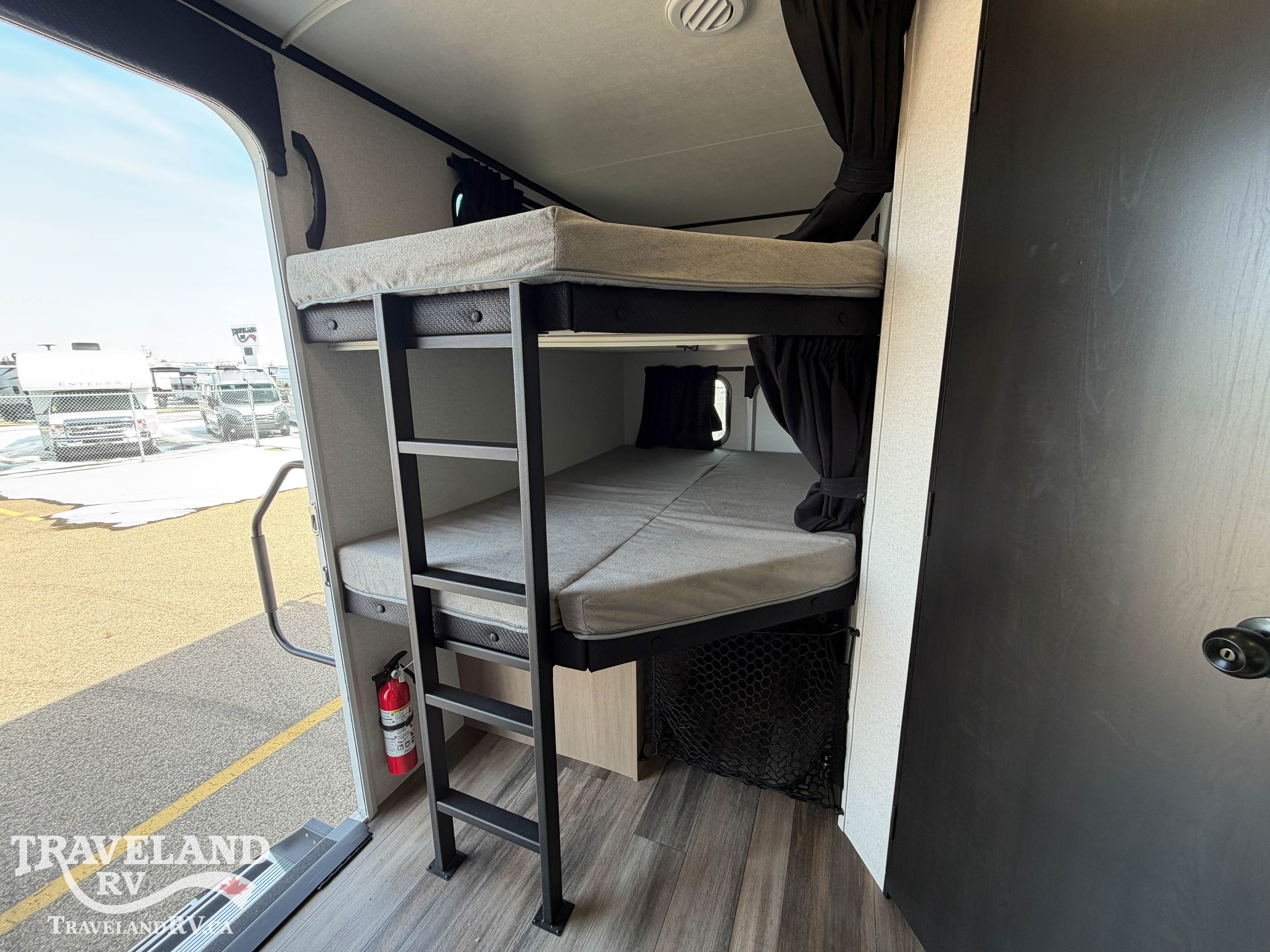 2026 Highland Ridge Range Lite 270DBL - Image 16