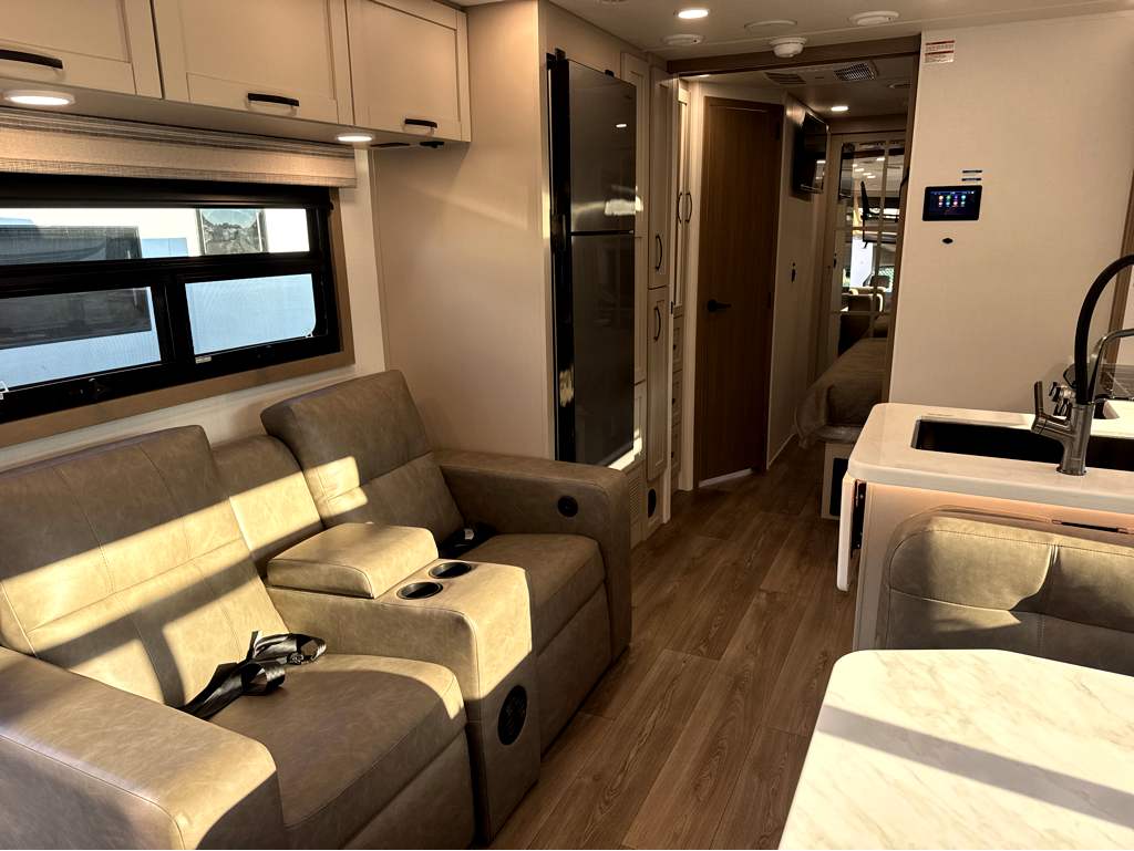 2027 ENTEGRA COACH ESTEEM XL 32U - Image 13