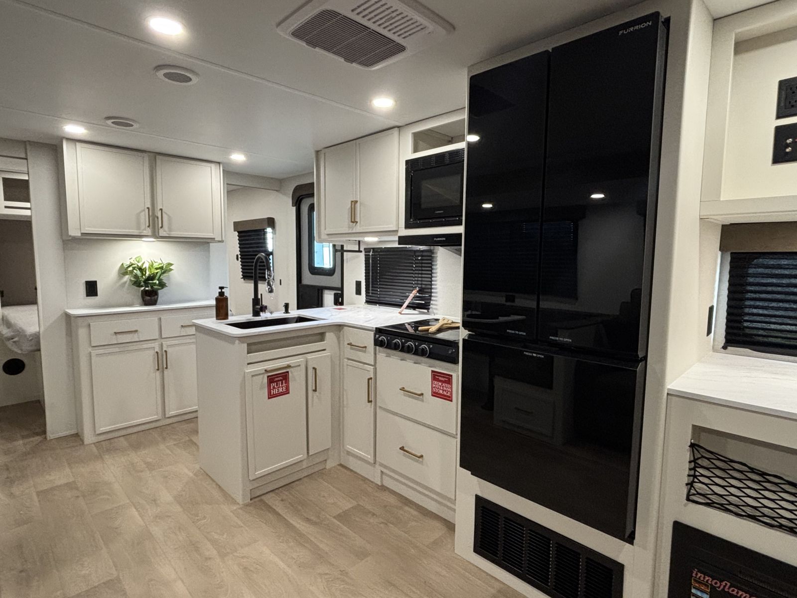2026 Grand Design Transcend XPLOR 27DBX - Image 15