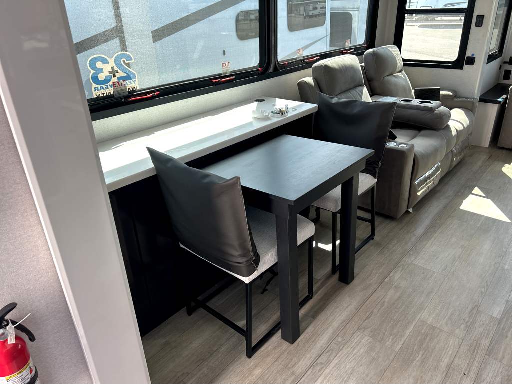 2026 JAYCO PINNACLE 36FBTS - Image 8