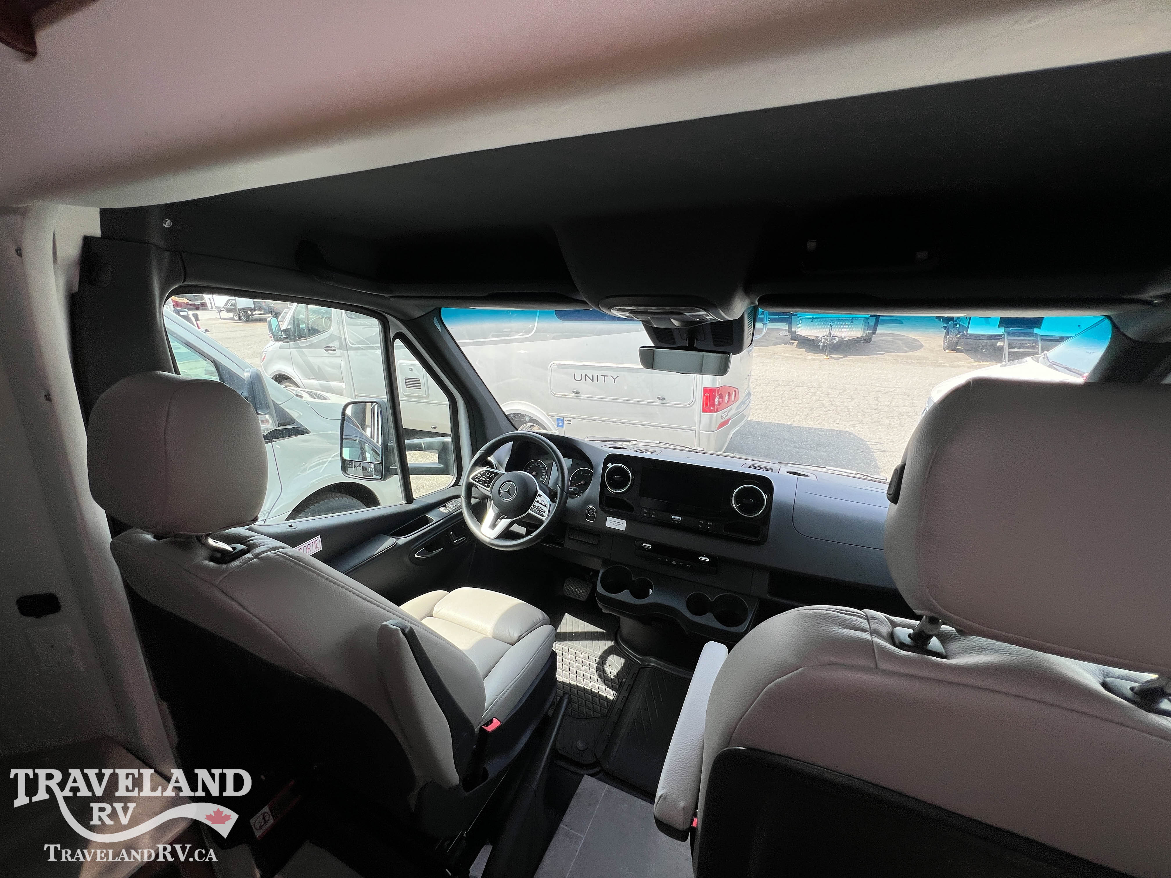 2024 Leisure Travel Unity U24MBL - Image 8
