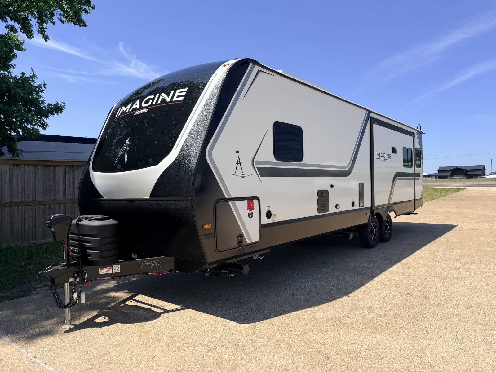 2026 Grand Design Imagine 2970RL - Image 3