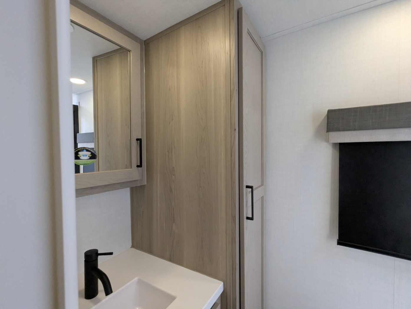 2026 Forest River Rockwood Mini Lite 2214S - Image 22